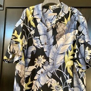 Tommy Bahama Camp Shirt XL